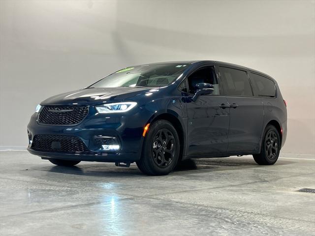 2022 Chrysler Pacifica Hybrid Limited