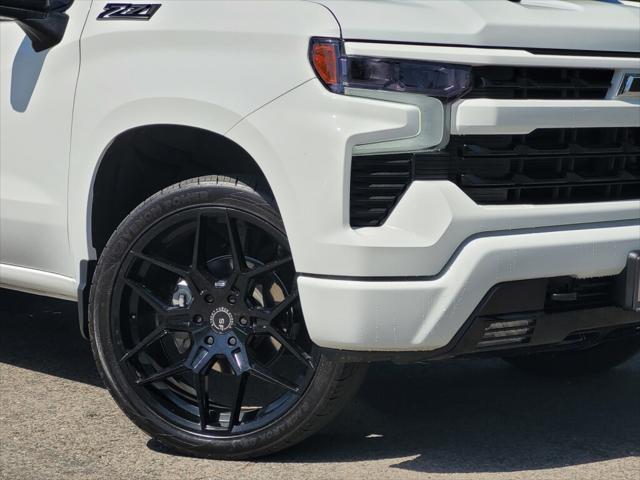 2023 Chevrolet Silverado 1500 4WD Crew Cab Short Bed RST