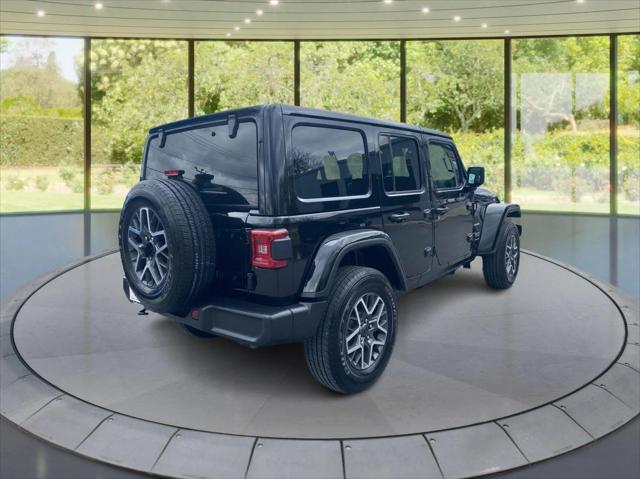 2024 Jeep Wrangler 4-Door Sahara 4x4