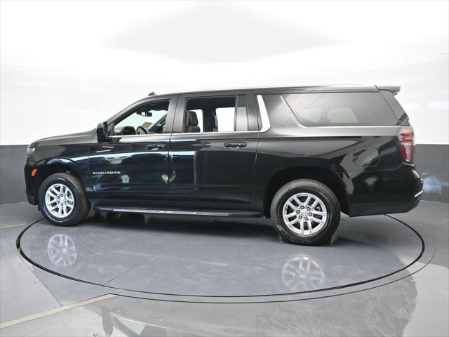 2023 Chevrolet Suburban 2WD LT