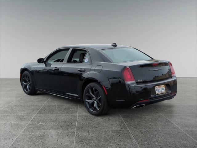 2023 Chrysler 300 Touring L