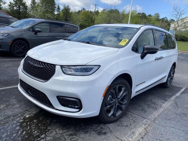 2023 Chrysler Pacifica Touring L AWD