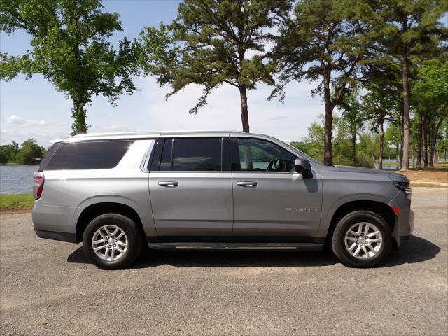 2023 Chevrolet Suburban 2WD LT