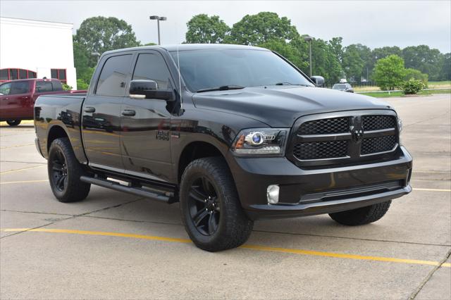 2017 RAM 1500 Night Crew Cab 4x4 57 Box