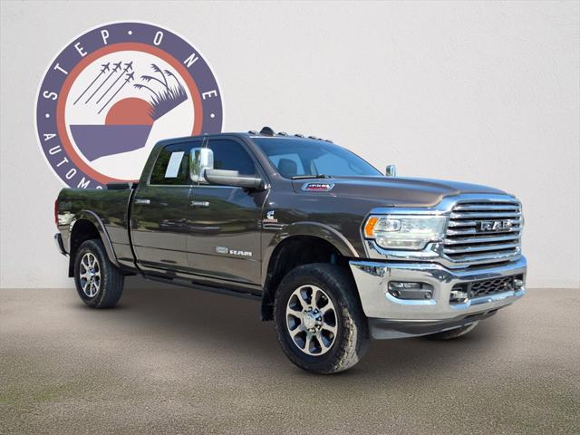 2020 RAM 2500 Laramie Longhorn Crew Cab 4X4 64 Box