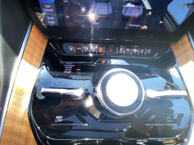 2024 Jeep Grand Wagoneer L Series III 4x4