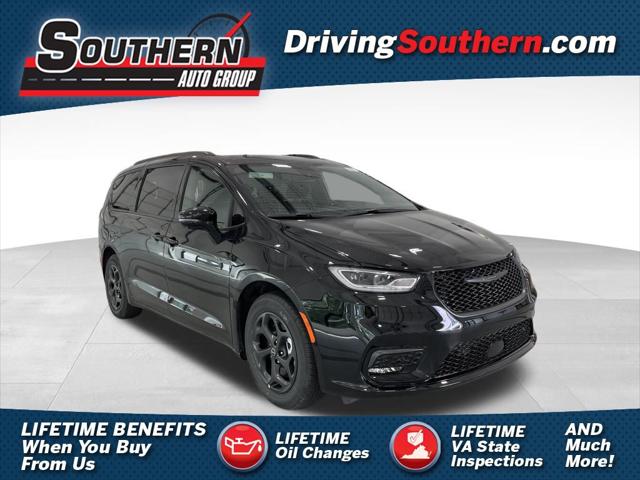 2025 Chrysler Pacifica Hybrid PACIFICA PLUG-IN HYBRID S APPEARANCE