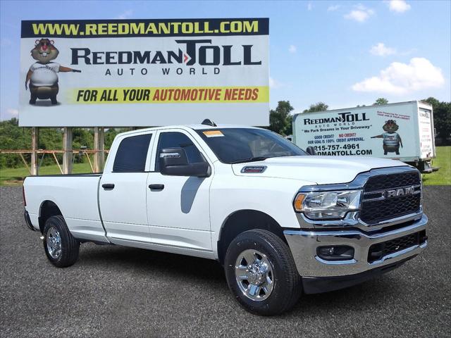 2023 RAM 2500 Tradesman Crew Cab 4x4 8 Box