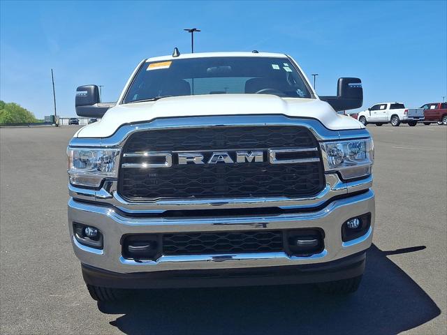 2023 RAM 2500 Tradesman Crew Cab 4x4 8 Box