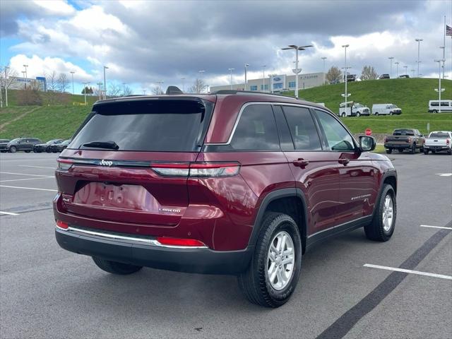 2023 Jeep Grand Cherokee Laredo 4x4