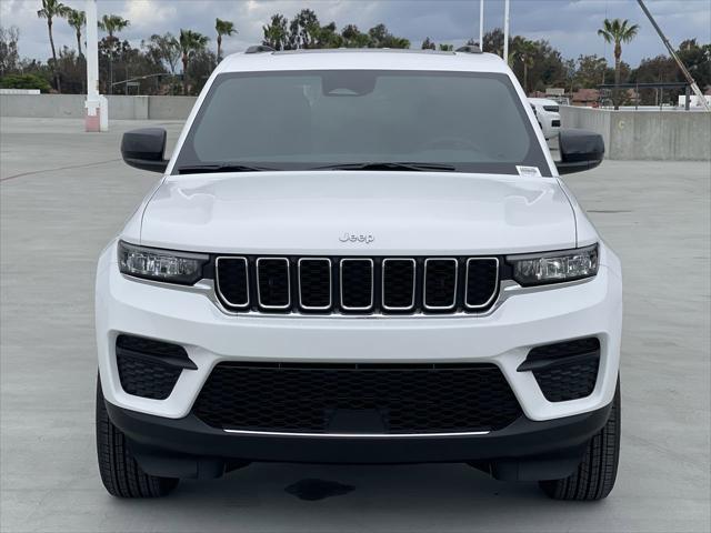 2025 Jeep Grand Cherokee GRAND CHEROKEE LAREDO X 4X2