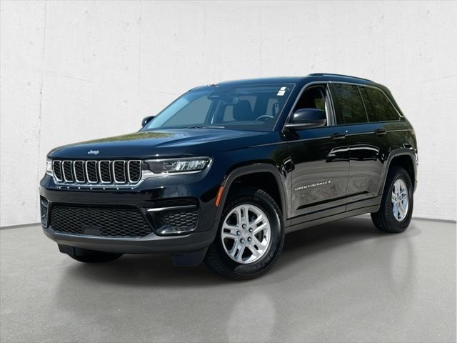2023 Jeep Grand Cherokee Laredo 4x4