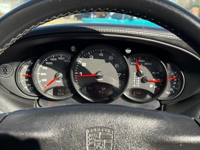 2001 Porsche 911 Carrera