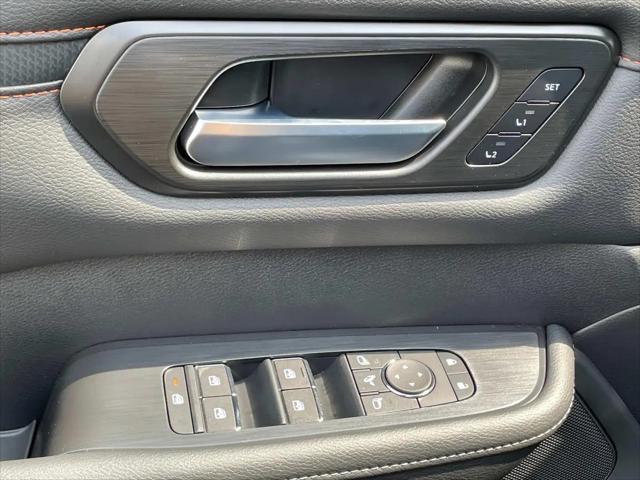 2025 Nissan Armada PRO-4X 4WD
