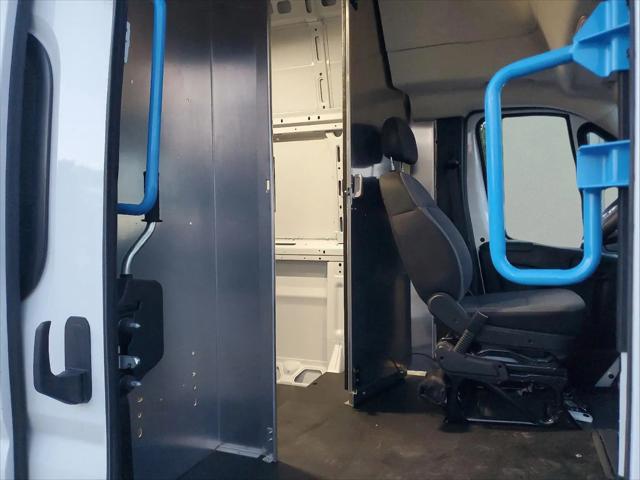 2025 Ram ProMaster Step Van Super High Roof 159" WB EXT