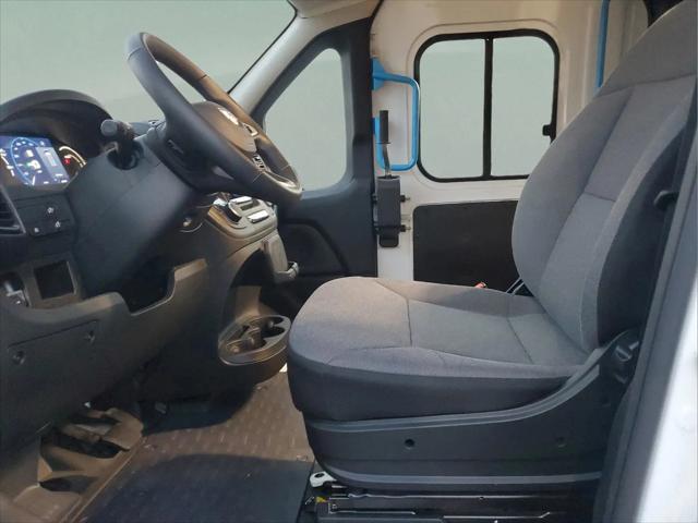 2025 Ram ProMaster Step Van Super High Roof 159" WB EXT