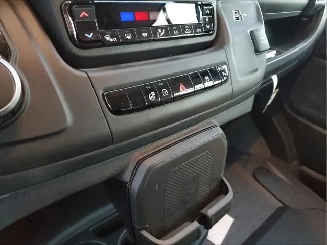 2025 Ram ProMaster Step Van Super High Roof 159" WB EXT