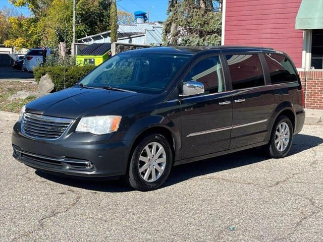 2011 Chrysler Town & Country Touring-L for sale in Pontiac, MI