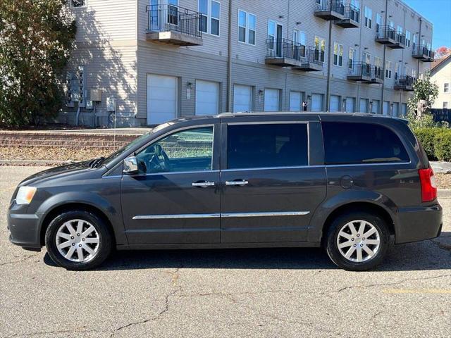2011 Chrysler Town & Country Touring-L