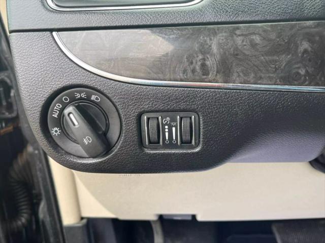 2012 Chrysler Town & Country Limited