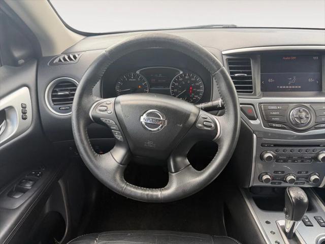 2017 Nissan Pathfinder SL