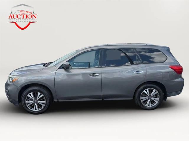 2017 Nissan Pathfinder SL