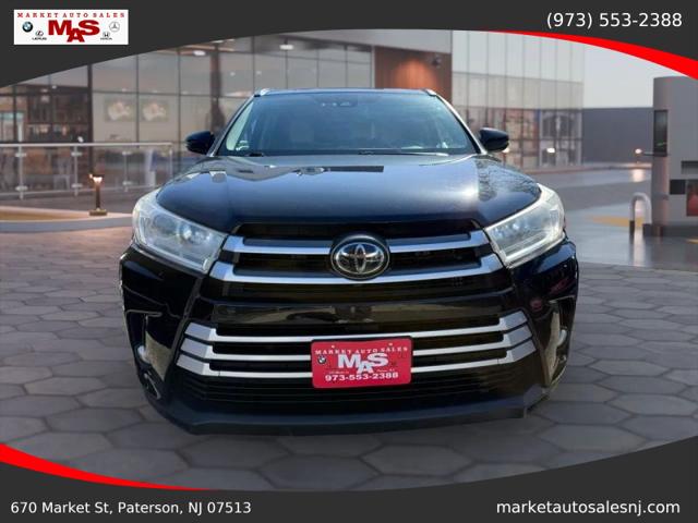 2018 Toyota Highlander SE