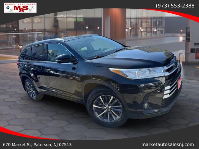 2018 Toyota Highlander SE