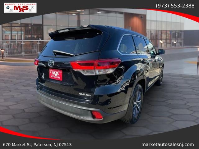 2018 Toyota Highlander SE