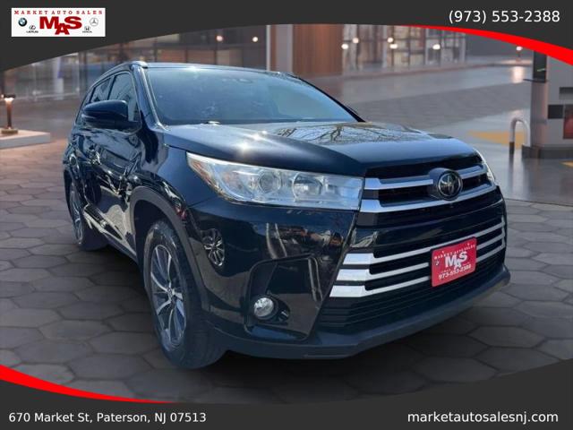 2018 Toyota Highlander SE for sale in Paterson, NJ