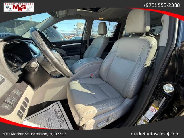2018 Toyota Highlander SE