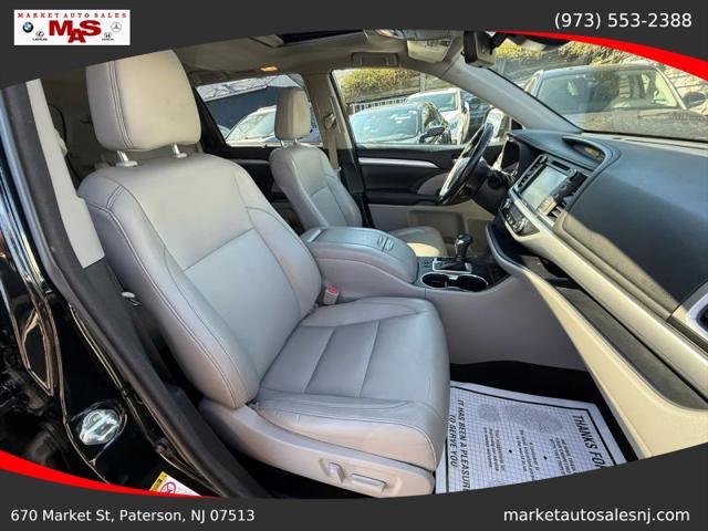 2018 Toyota Highlander SE