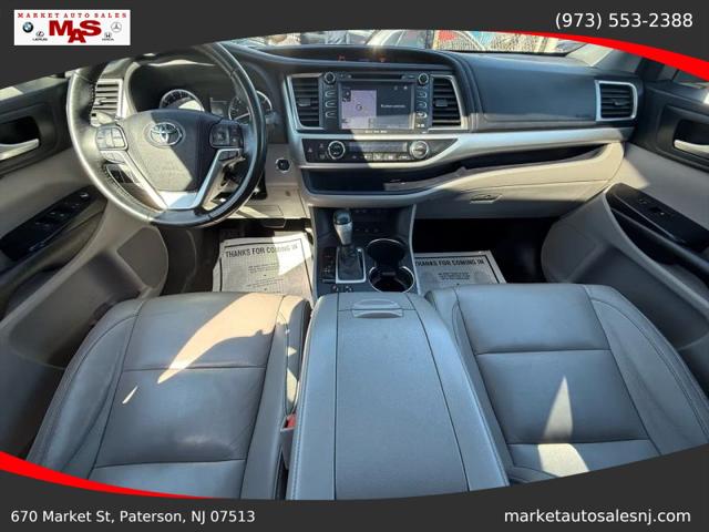 2018 Toyota Highlander SE