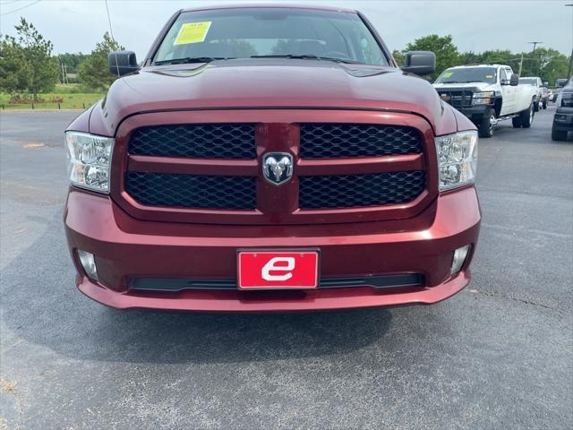 2017 RAM 1500 Express Crew Cab 4x4 57 Box