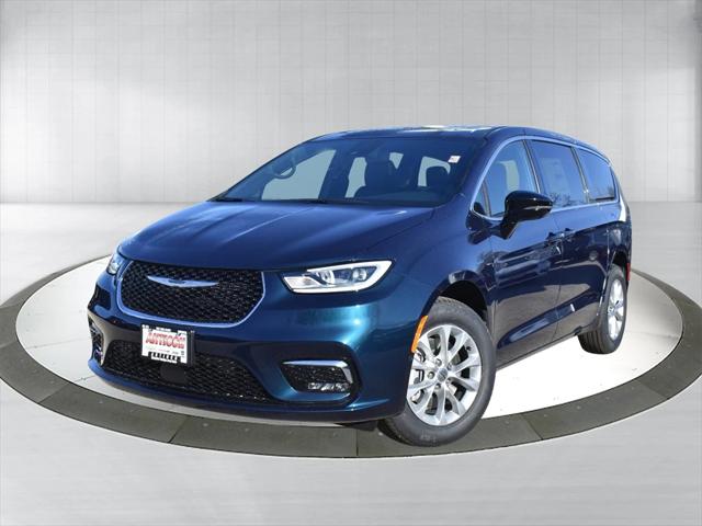 2025 Chrysler Pacifica PACIFICA SELECT AWD