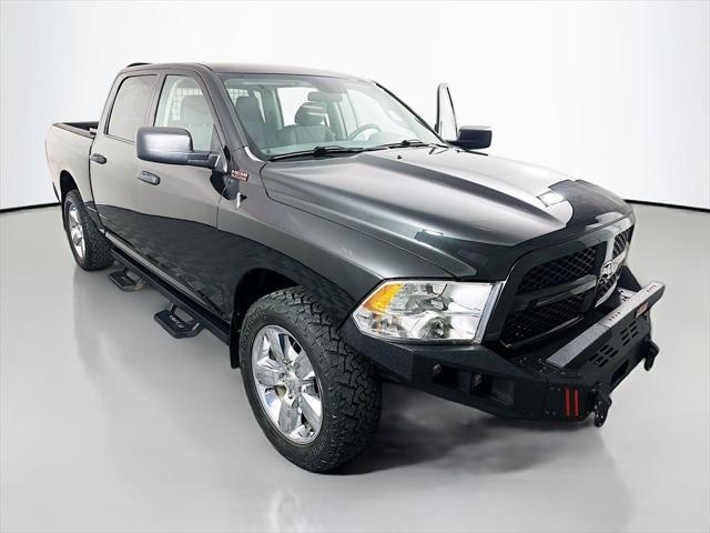 2018 RAM 1500 Express Crew Cab 4x4 57 Box