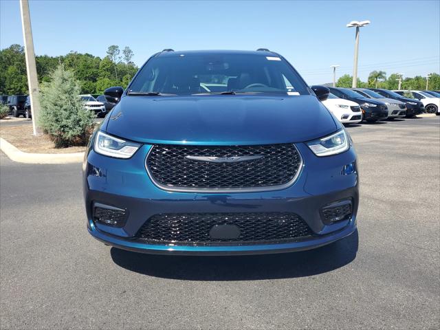 2025 Chrysler Pacifica PACIFICA LIMITED