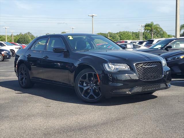 2022 Chrysler 300 Touring