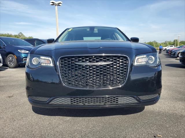 2022 Chrysler 300 Touring