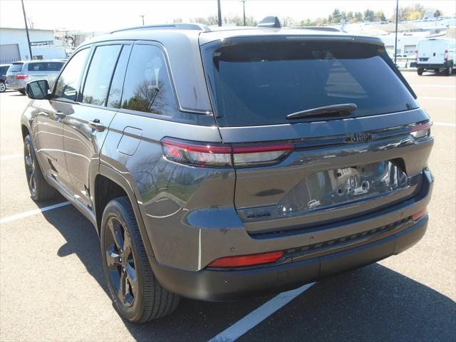 2023 Jeep Grand Cherokee Altitude 4x4