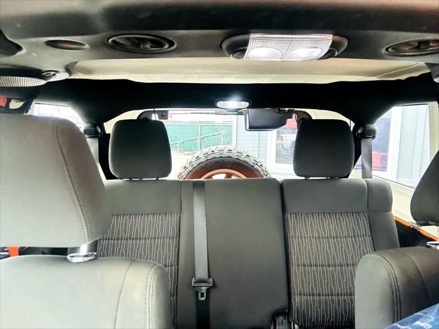 2012 Jeep Wrangler Unlimited Sahara