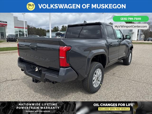 2025 Toyota Tacoma SR5 4WD