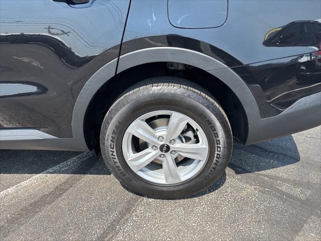 2022 Kia Sorento LX