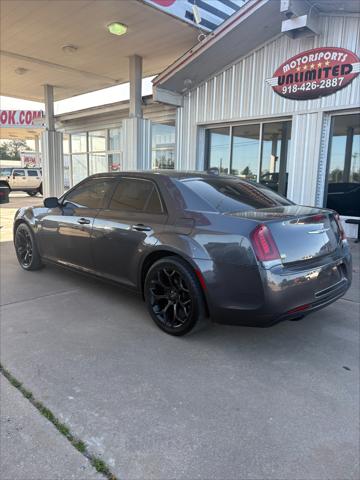 2019 Chrysler 300 Touring