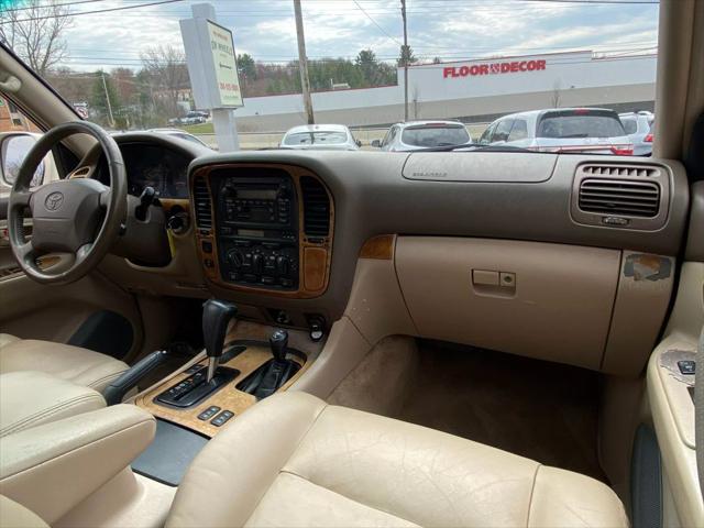 2000 Toyota Land Cruiser Sport Utility 4D