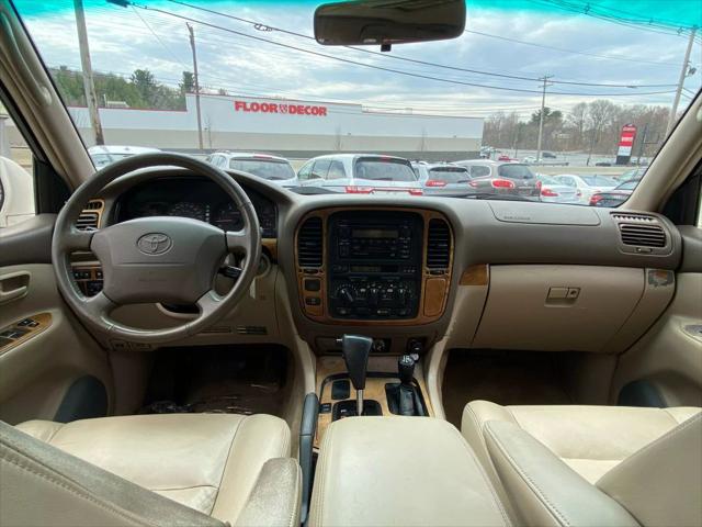 2000 Toyota Land Cruiser Sport Utility 4D