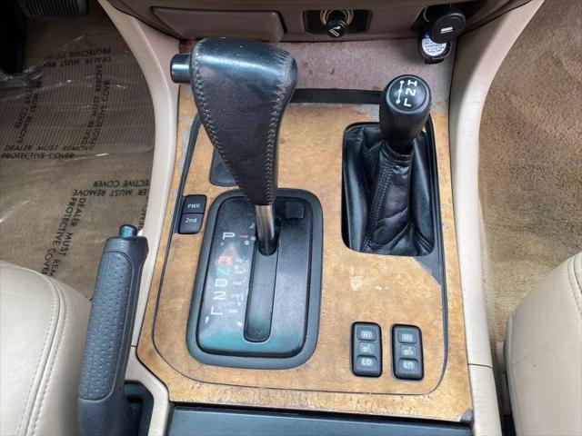 2000 Toyota Land Cruiser Sport Utility 4D
