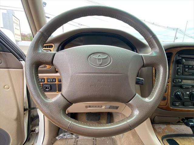 2000 Toyota Land Cruiser Sport Utility 4D
