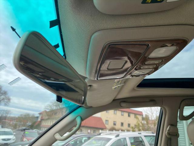 2000 Toyota Land Cruiser Sport Utility 4D