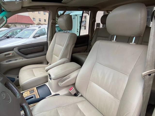 2000 Toyota Land Cruiser Sport Utility 4D